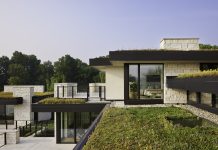 This Spring Lake, Michigan, home—a project led by Charles R. Stinson Architecture + Design and designer Benjamin Bower—features a living roof installed by Midwestern company Hortech Inc.